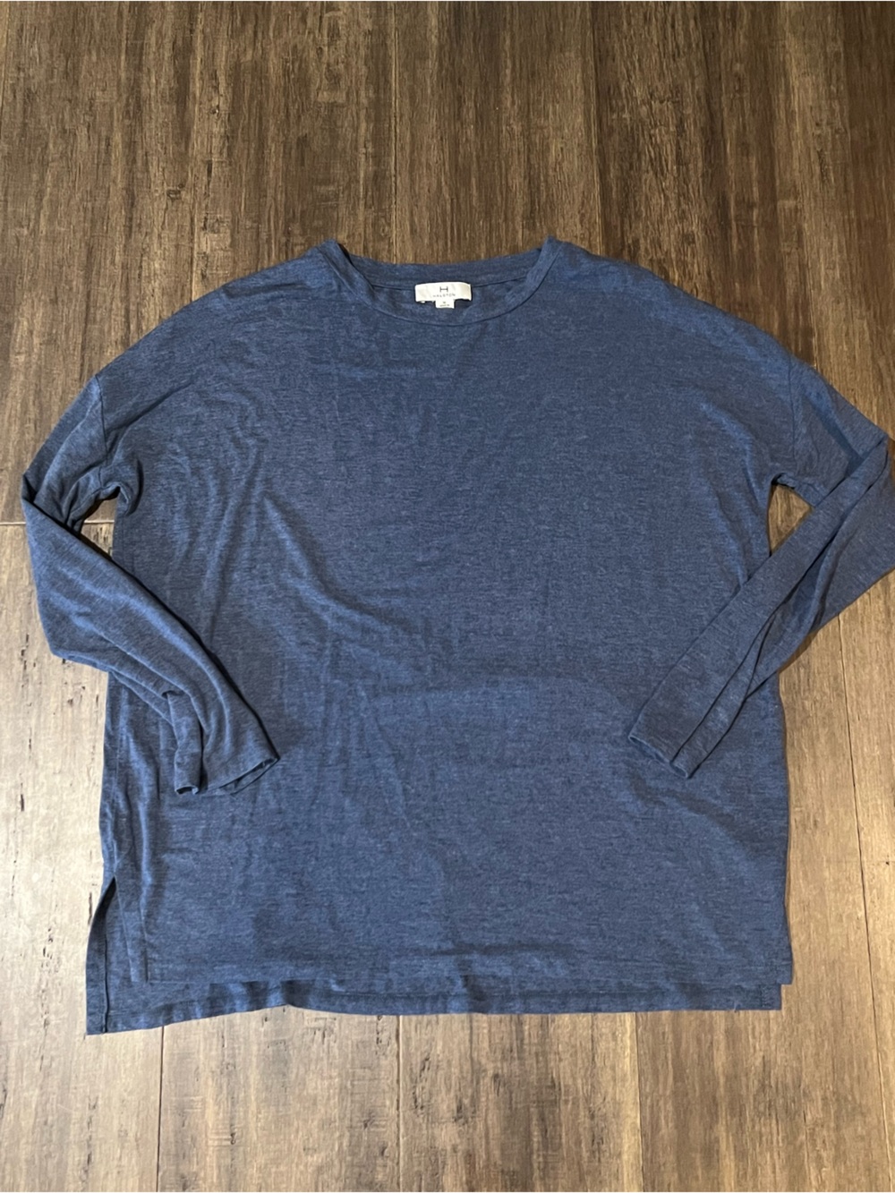 Men’s Halston long sleeve blue T shirt sz M